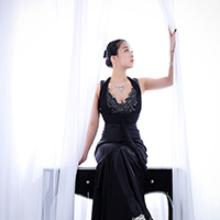 미스이츠비, 비비스타, 안소희, 청순, 드레스 컨셉